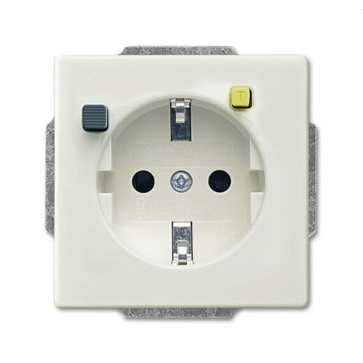 Busch-Jaeger FI-Schutz-Steckdose 3120 EUCB-82 elfenbeinweiß