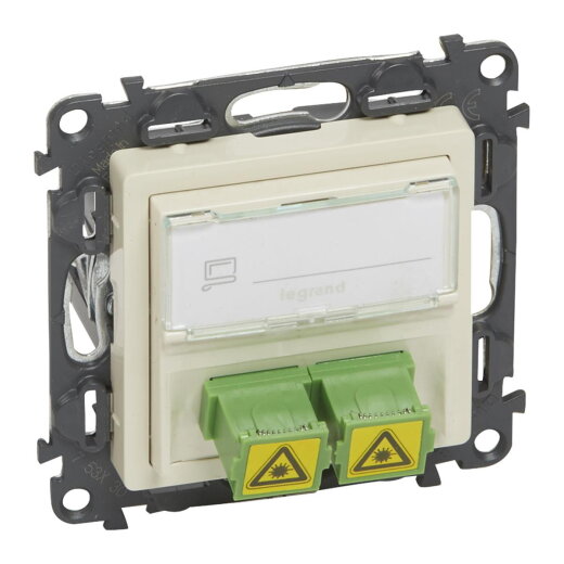 Legrand Steckdose 753230 VLIFE SC/APC MW