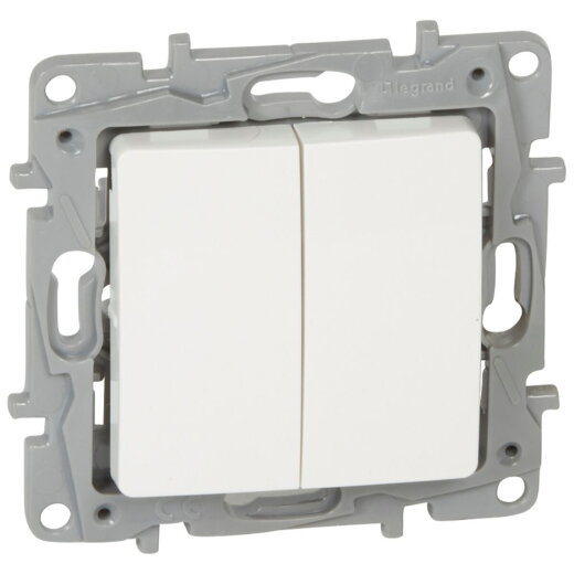 Legrand Doppelwechseltaster 664708 Niloe 6A ultraweiss